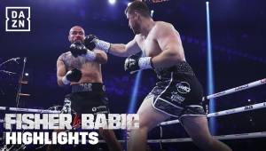 WIDEO. FISHER DEMOLUJE BABICA