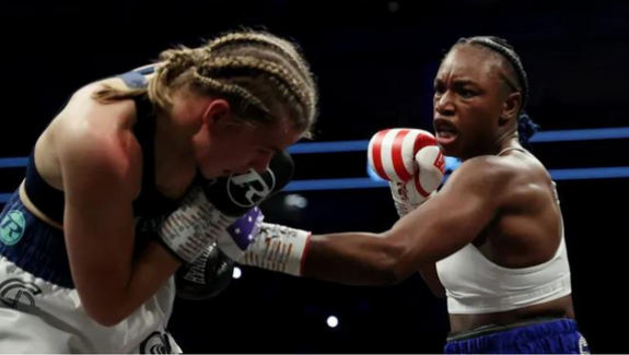 SHIELDS W LUTYM BRONI PASA WBC W WADZE CIĘŻKIEJ
