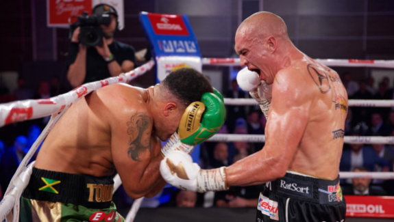 CIEŚLAK: NAJPIERW PAS WBC, PÓŹNIEJ ŚLUB