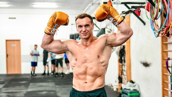 PIOTR ŁĄCZ ROZPOCZYNA SPARNINGI, WALKA Z RAMIREZEM W POŁOWIE SIERPNIA