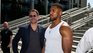 CHISORA O JOSHUA - PAUL: CHCĘ ZOBACZYĆ KREW I WYPADAJĄCE ZĘBY