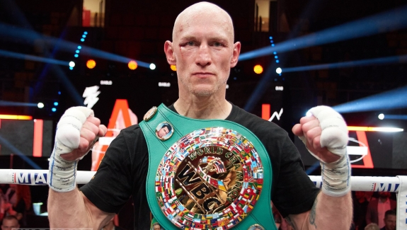 DIABLO: WYJDĘ I ZABOKSUJĘ Z KIM TRZEBA