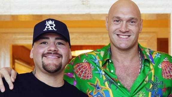 ANDY RUIZ JR RYWALEM TYSONA FURY'EGO?