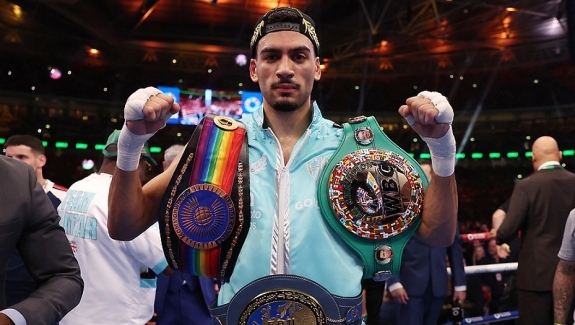 SHEERAZ - BEGIC O PAS WBO W MAJU?