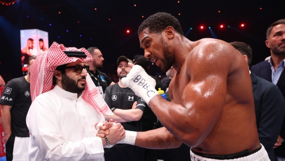 JOSHUA WRÓCI W LIPCU ALBO OD RAZU NA WALKĘ Z FURYM