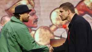 VERHOEVEN WIERZY W NOKAUT NA USYKU