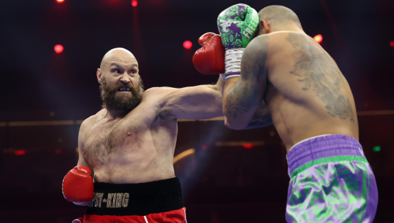 FURY STOCZY WALKĘ LATEM