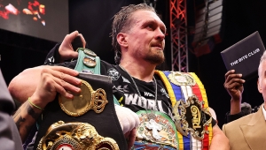 CZY USYK STRACI PASY WBC I IBF?